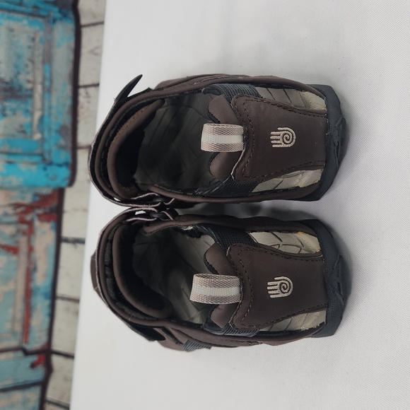 Teva Fore Bay Outdoor Brown Sandal - Picture 4 of 7